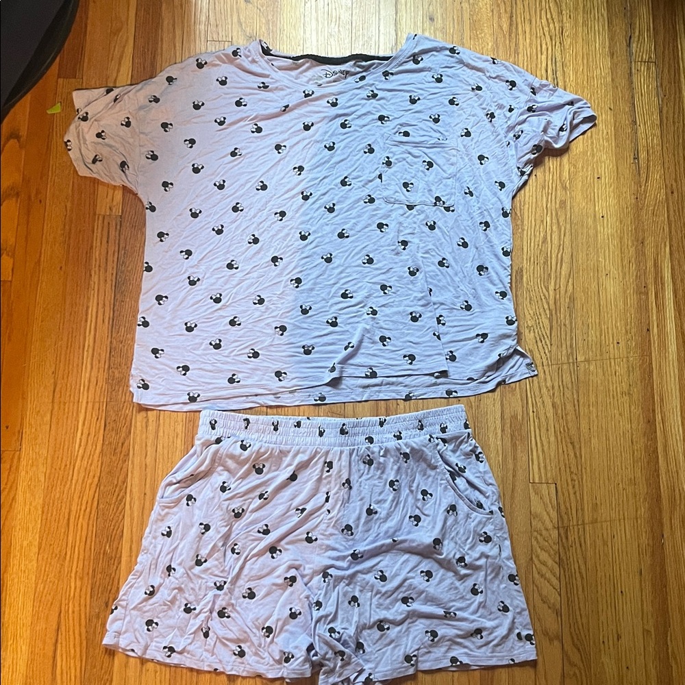 2 Disney Minnie Mouse Women’s short PJ sets - Picture 2 of 6